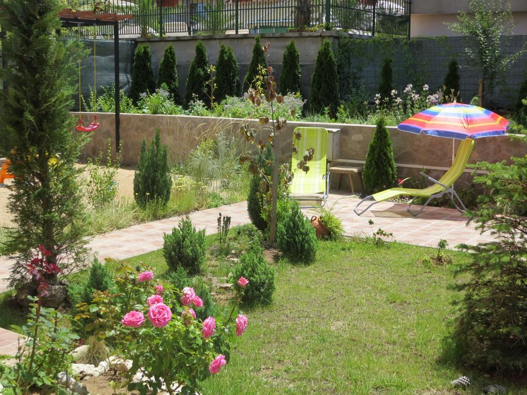 Astara Apartments Приморско Екстериор снимка